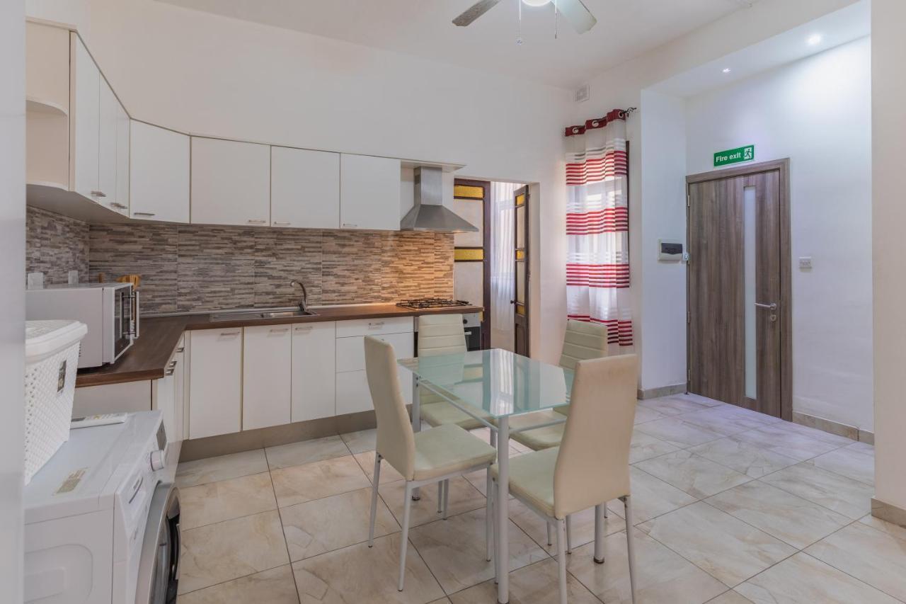 Bormla - Comfortable Two Bedroom Apartment Cospicua Exteriér fotografie